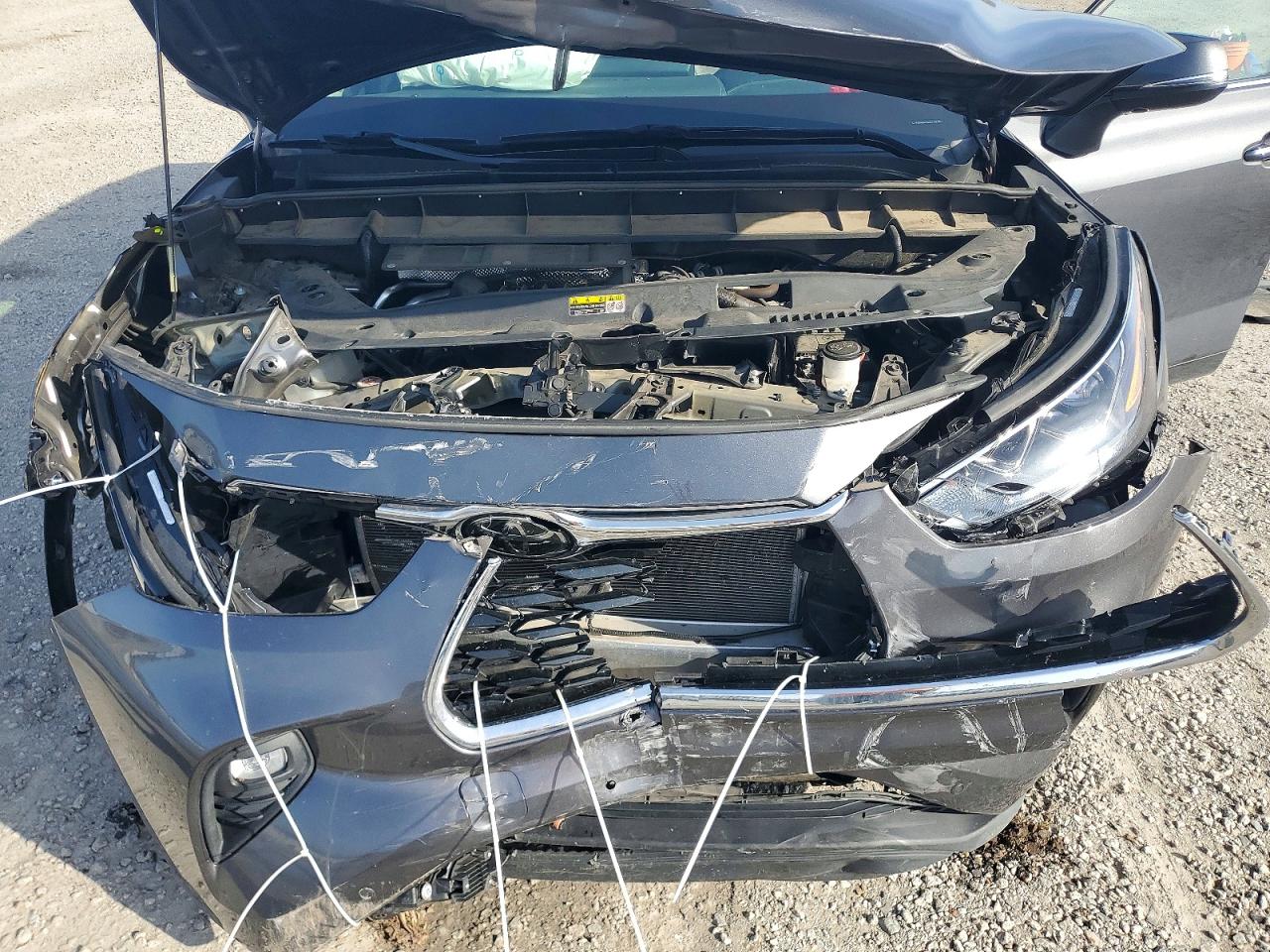 2023 TOYOTA HIGHLANDER L photo 12