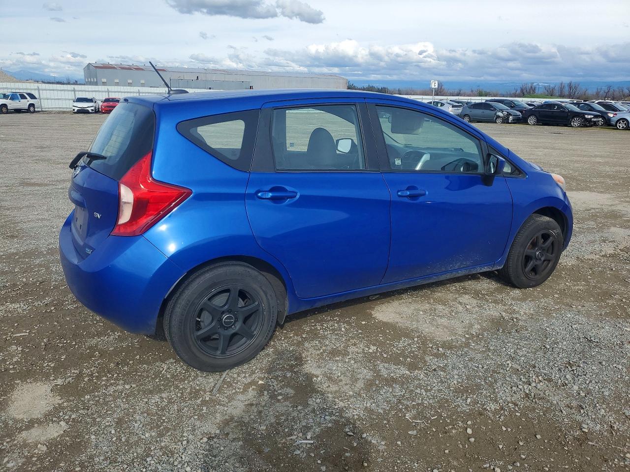 2016 NISSAN VERSA NOTE SV photo 3