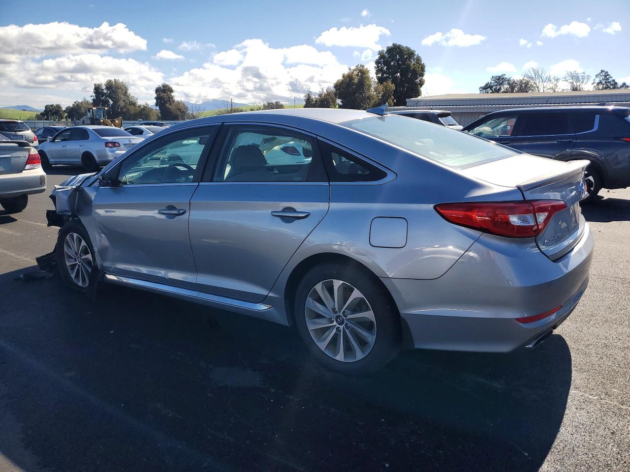 2015 HYUNDAI SONATA SPORT photo 2