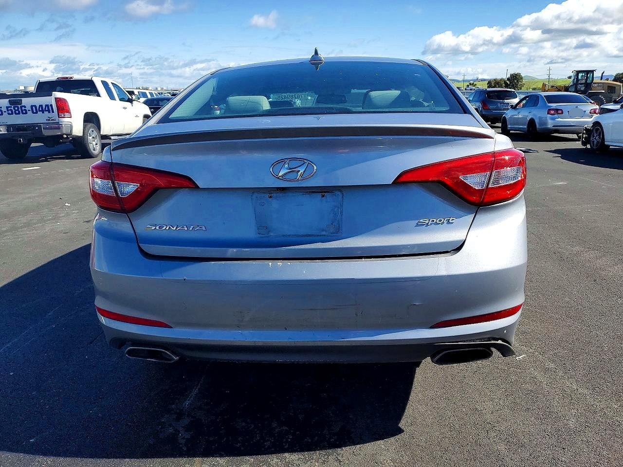 2015 HYUNDAI SONATA SPORT photo 6