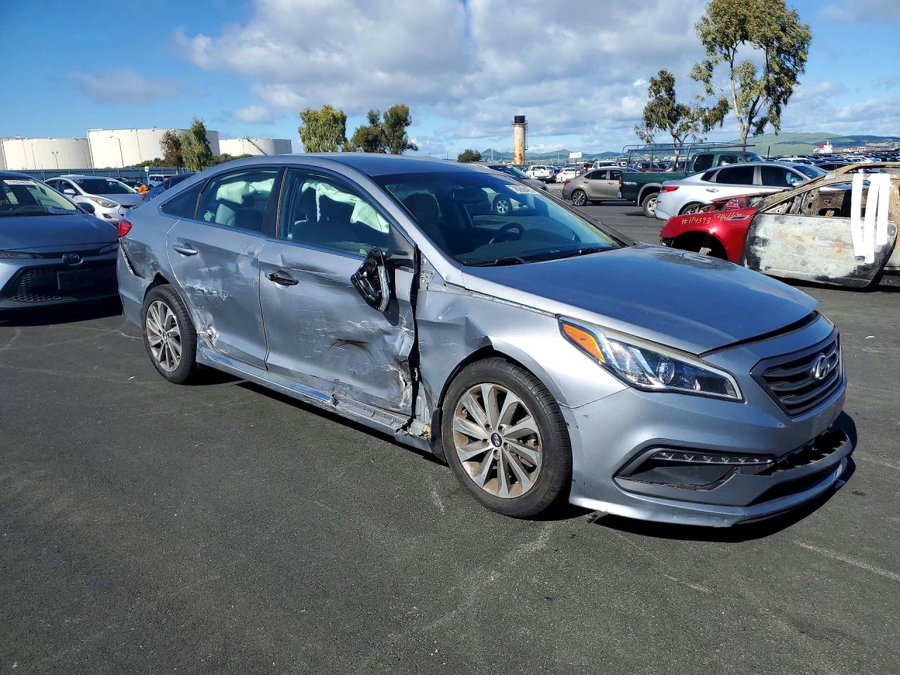 2015 HYUNDAI SONATA SPORT photo 4