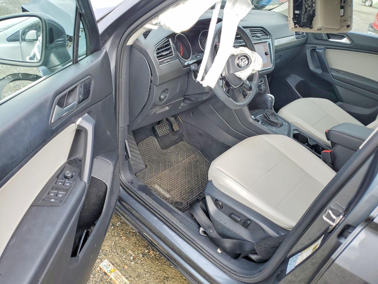 2021 VOLKSWAGEN TIGUAN SE photo 15
