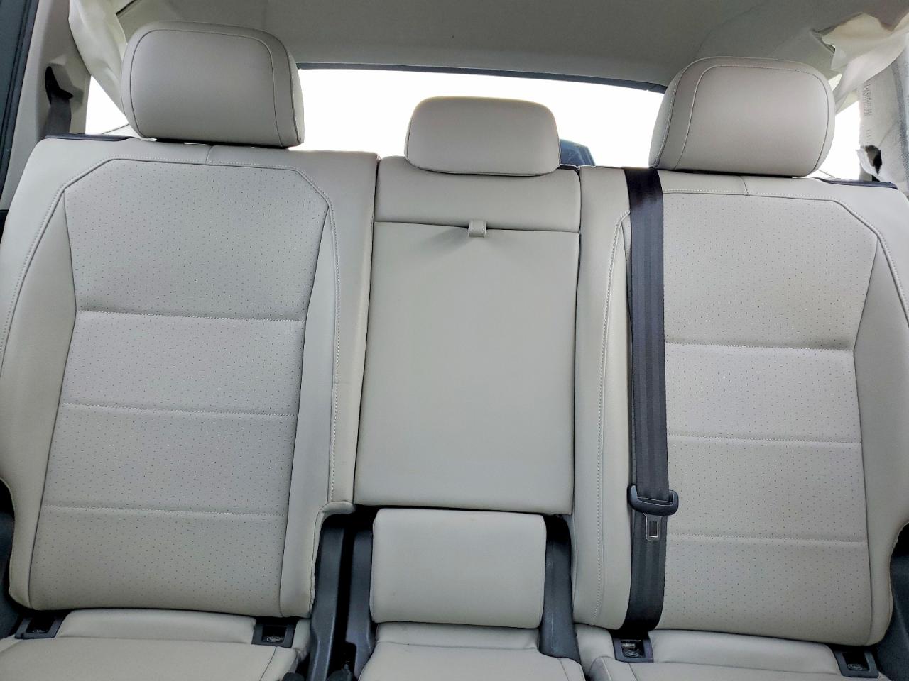 2021 VOLKSWAGEN TIGUAN SE photo 19