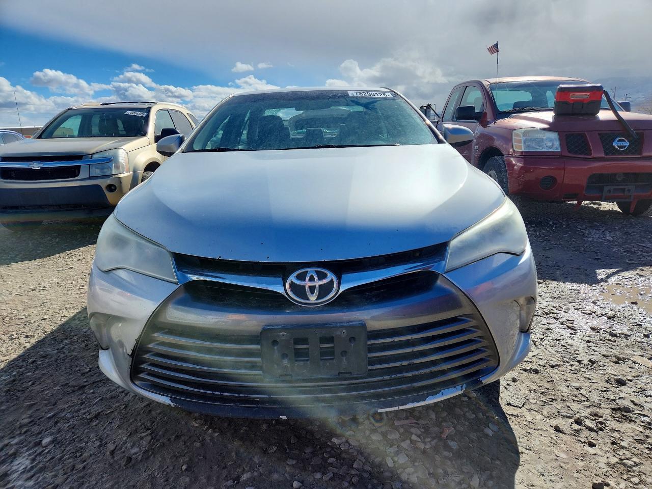 2015 TOYOTA CAMRY LE photo 13