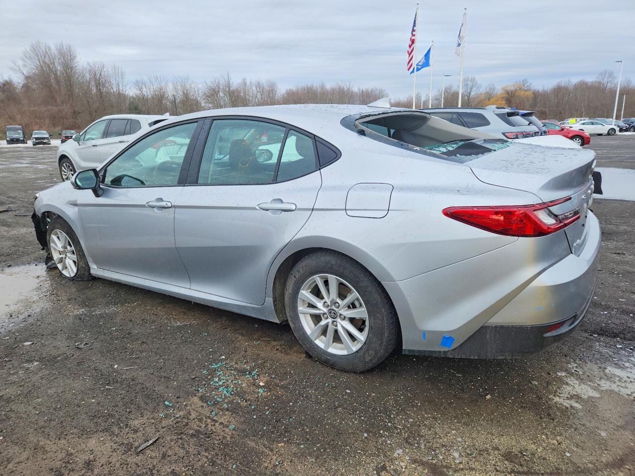 2025 TOYOTA CAMRY XSE photo 2