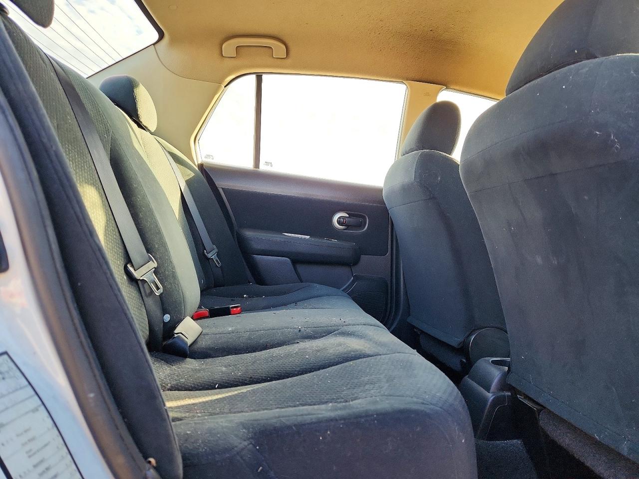 2011 NISSAN VERSA S photo 10