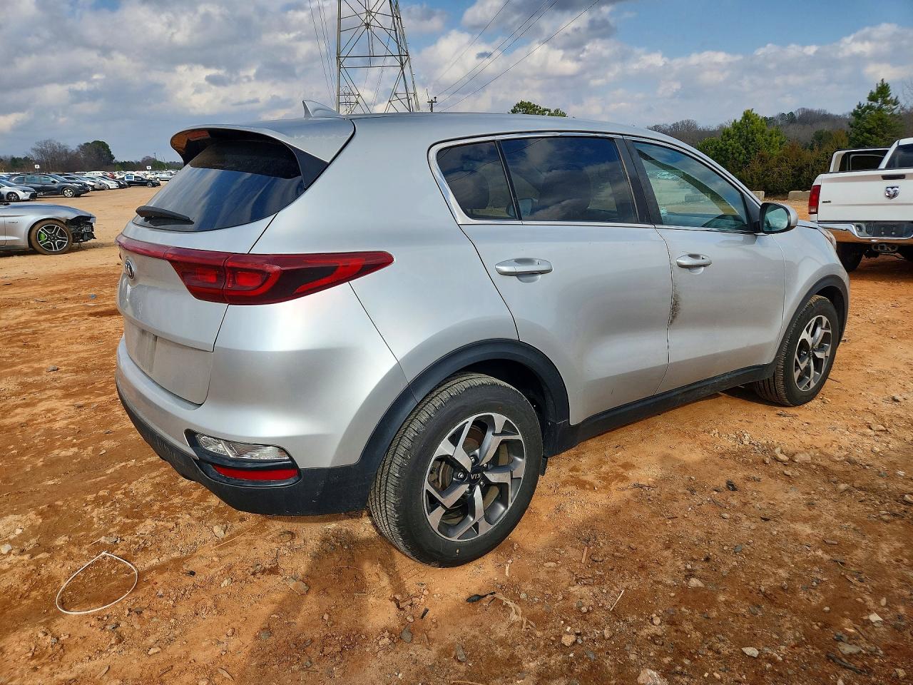 2020 KIA SPORTAGE LX photo 3