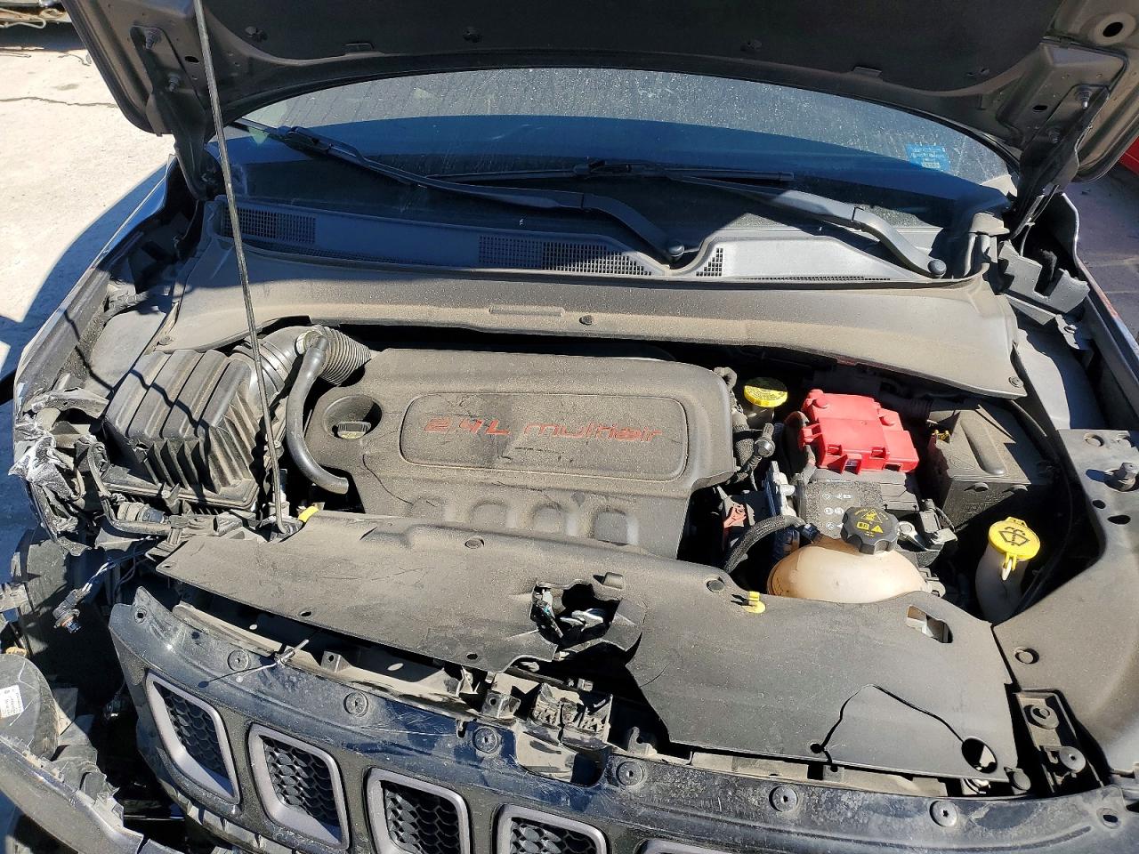 2021 JEEP COMPASS TRAILHAWK photo 23