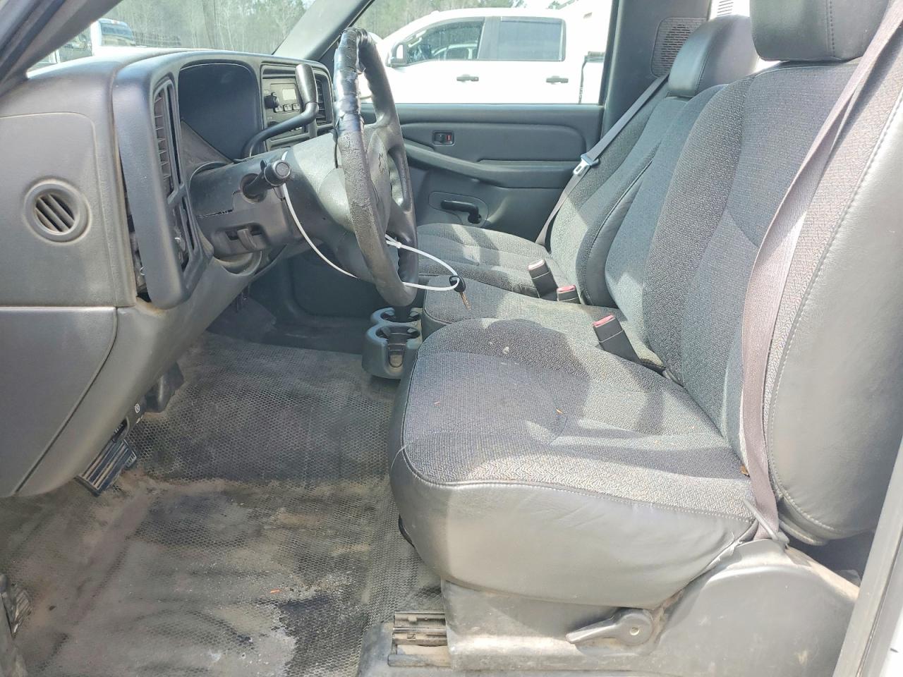 2005 CHEVROLET SILVERADO C1500 photo 13