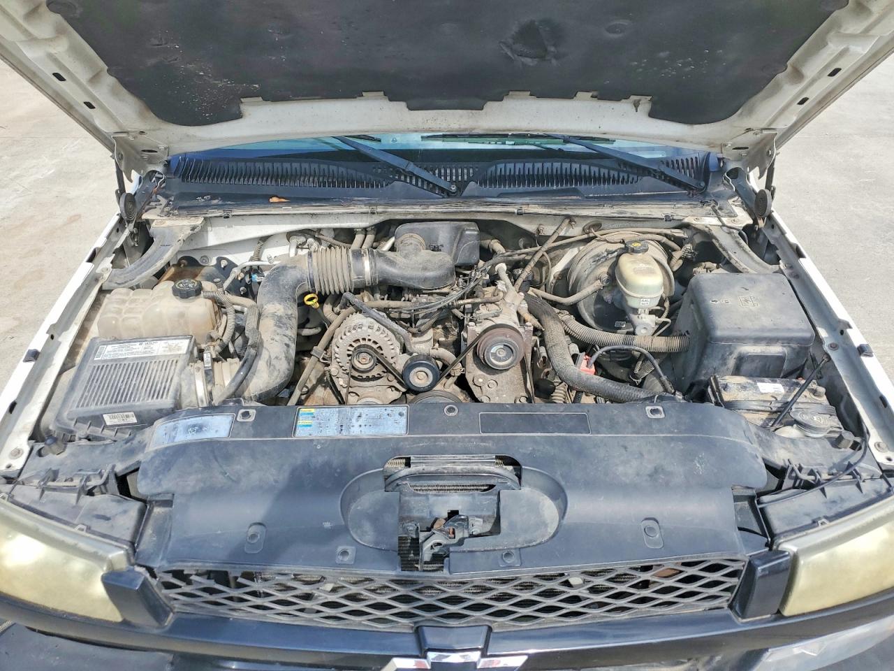 2005 CHEVROLET SILVERADO C1500 photo 21