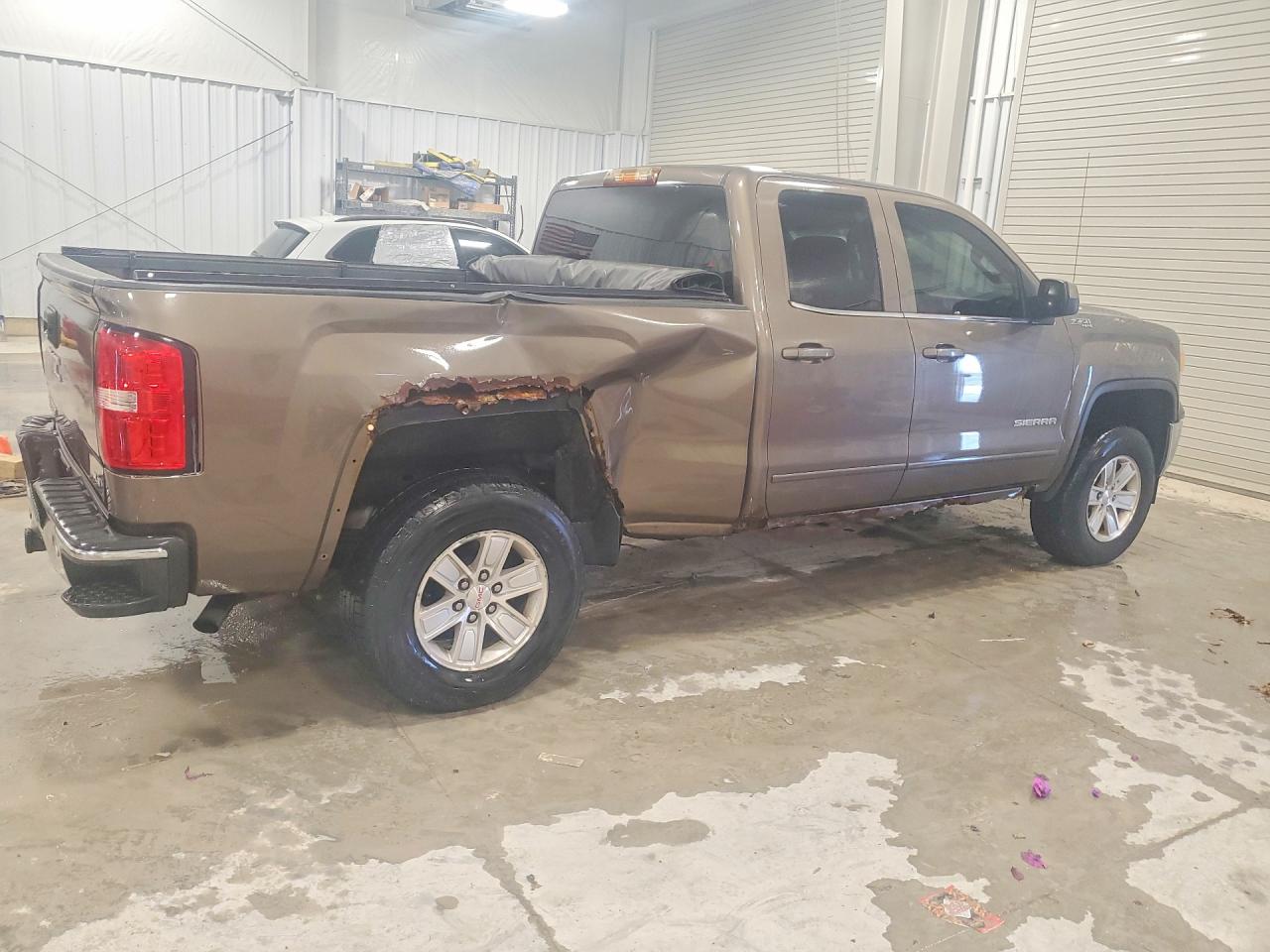 2015 GMC SIERRA K1500 SLE photo 3