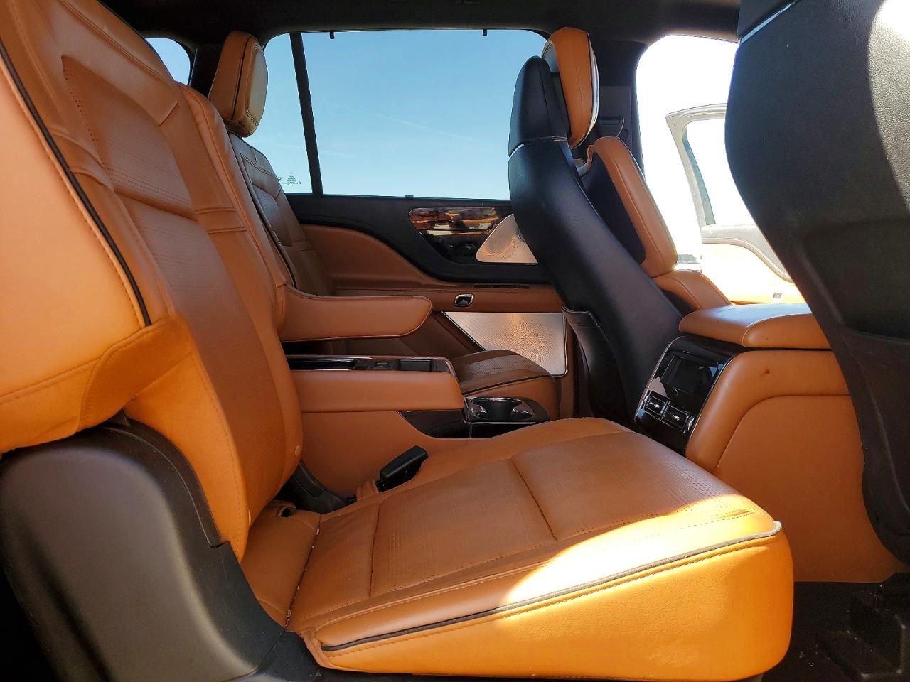 2020 LINCOLN AVIATOR BLACK LABEL GRAND TOURING photo 11