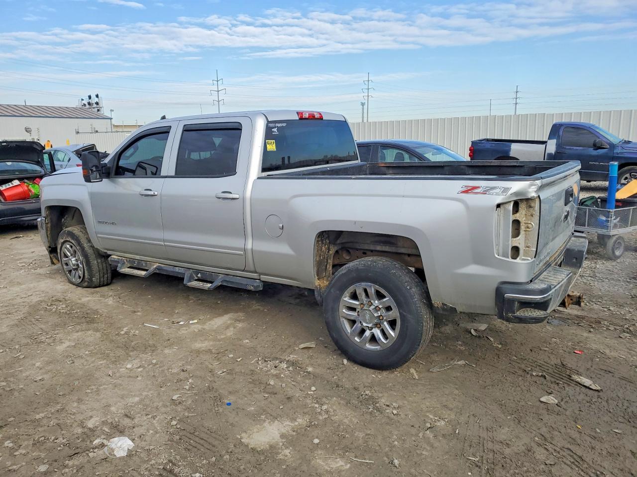 2015 CHEVROLET SILVERADO K2500 HEAVY DUTY LT photo 2
