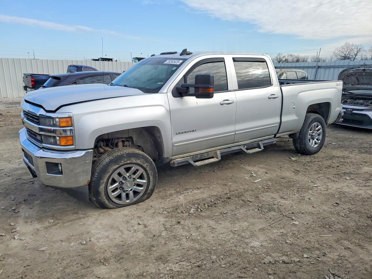 2015 CHEVROLET SILVERADO