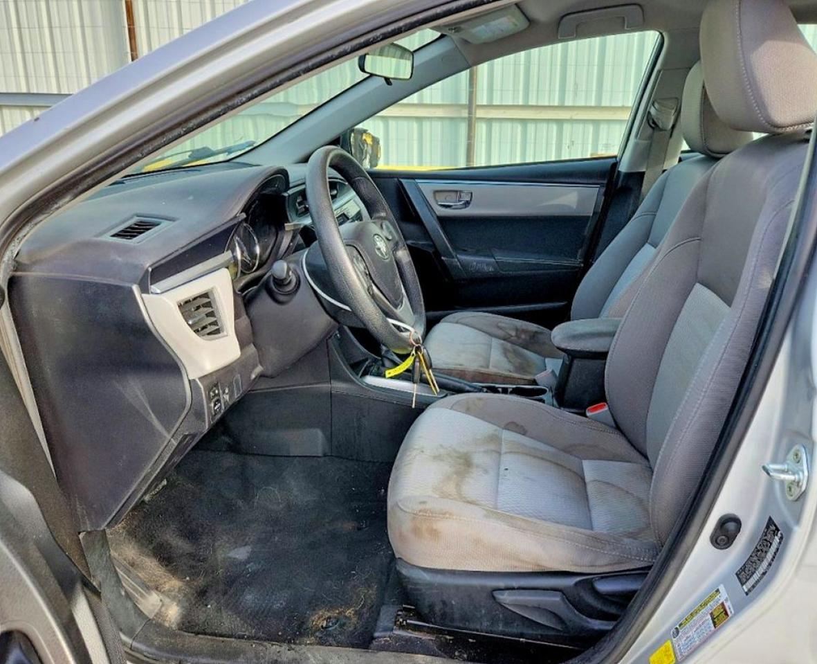 2016 TOYOTA COROLLA LE photo 13