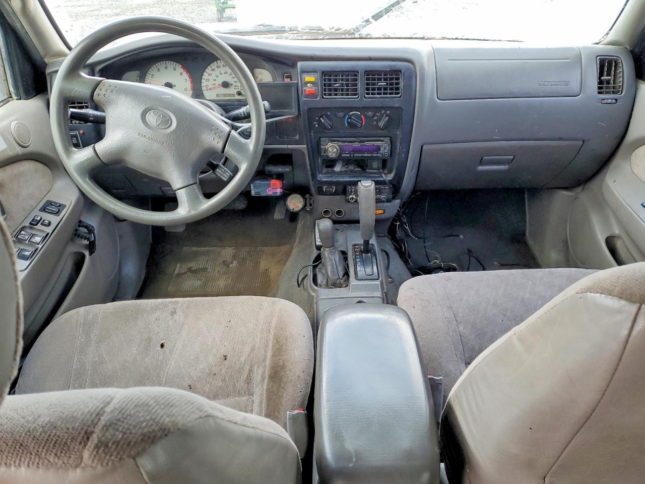 2002 TOYOTA TACOMA V6 photo 8