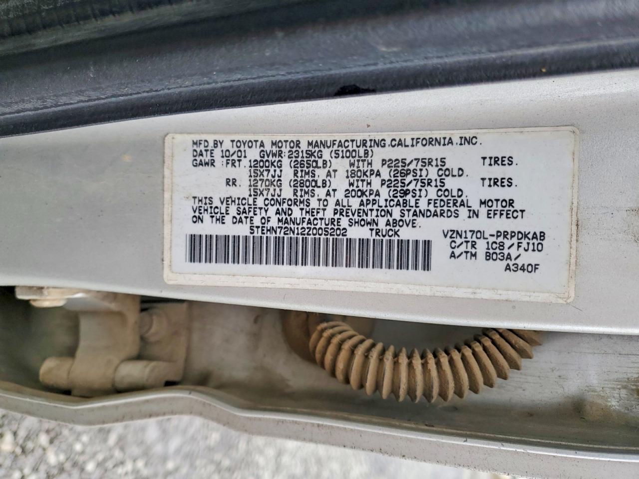 2002 TOYOTA TACOMA V6 photo 12