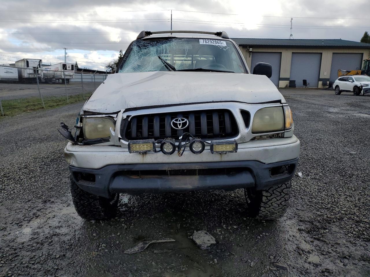 2002 TOYOTA TACOMA V6 photo 5