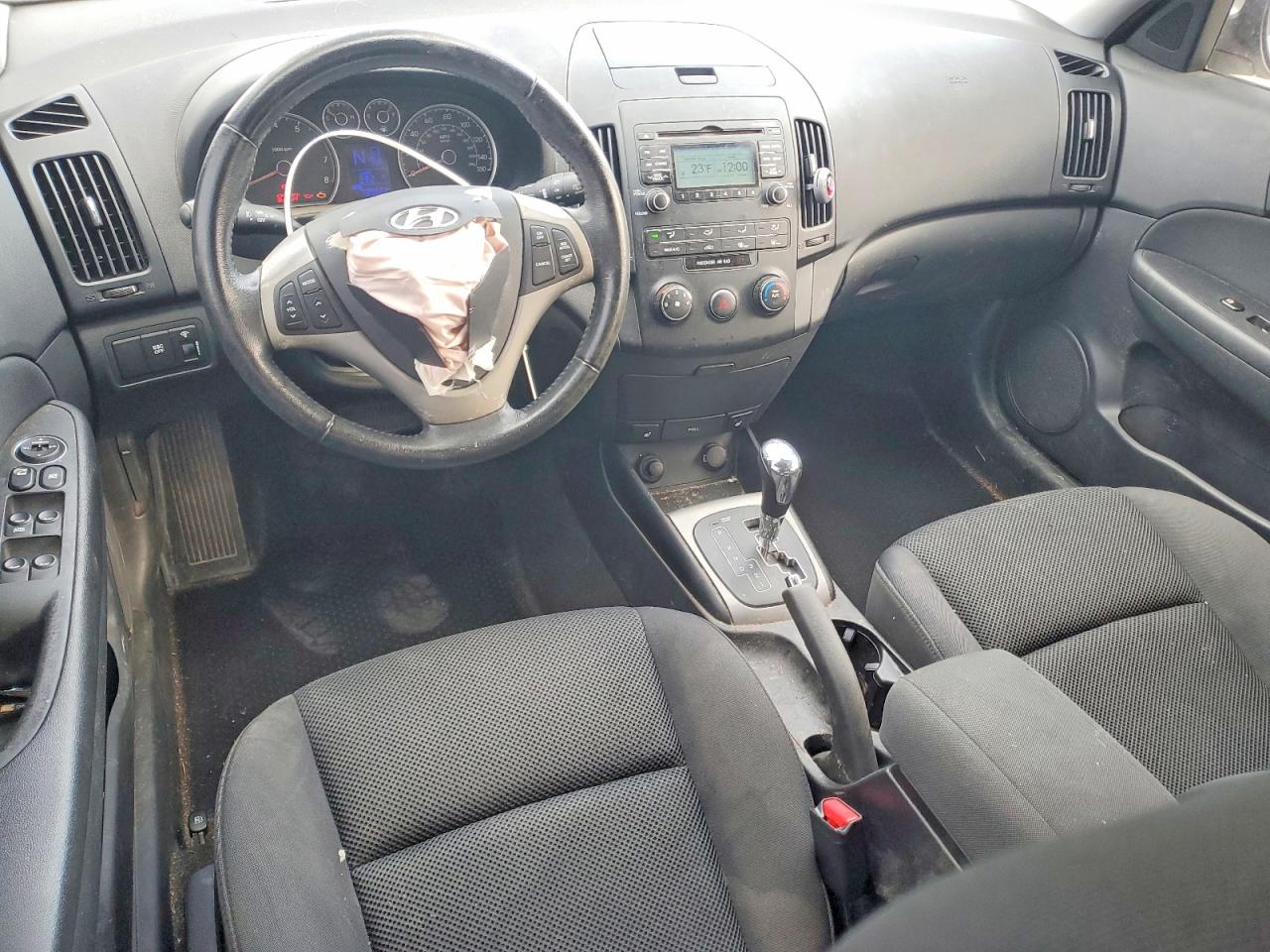 2009 HYUNDAI ELANTRA TOURING photo 15