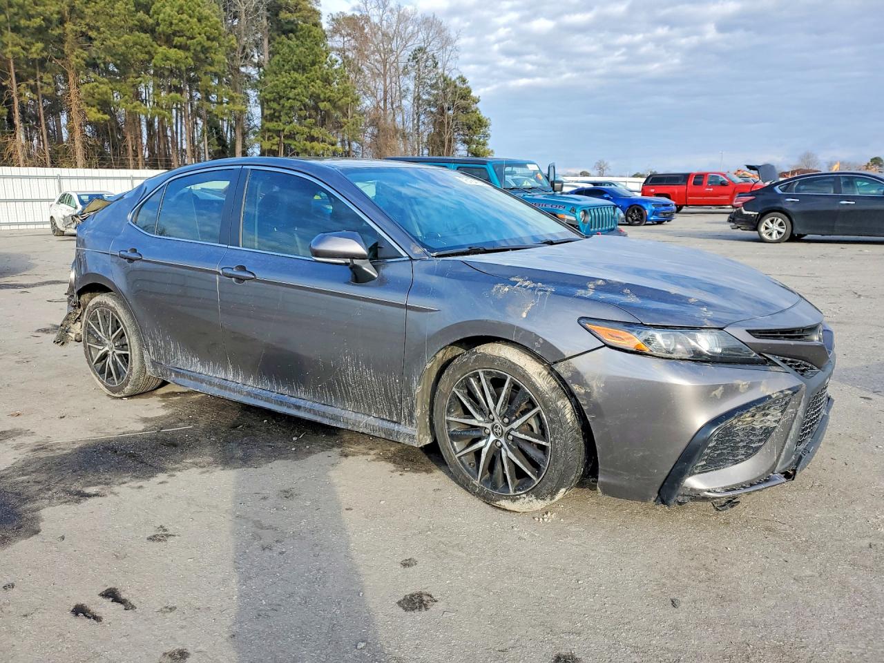 2021 TOYOTA CAMRY SE photo 10