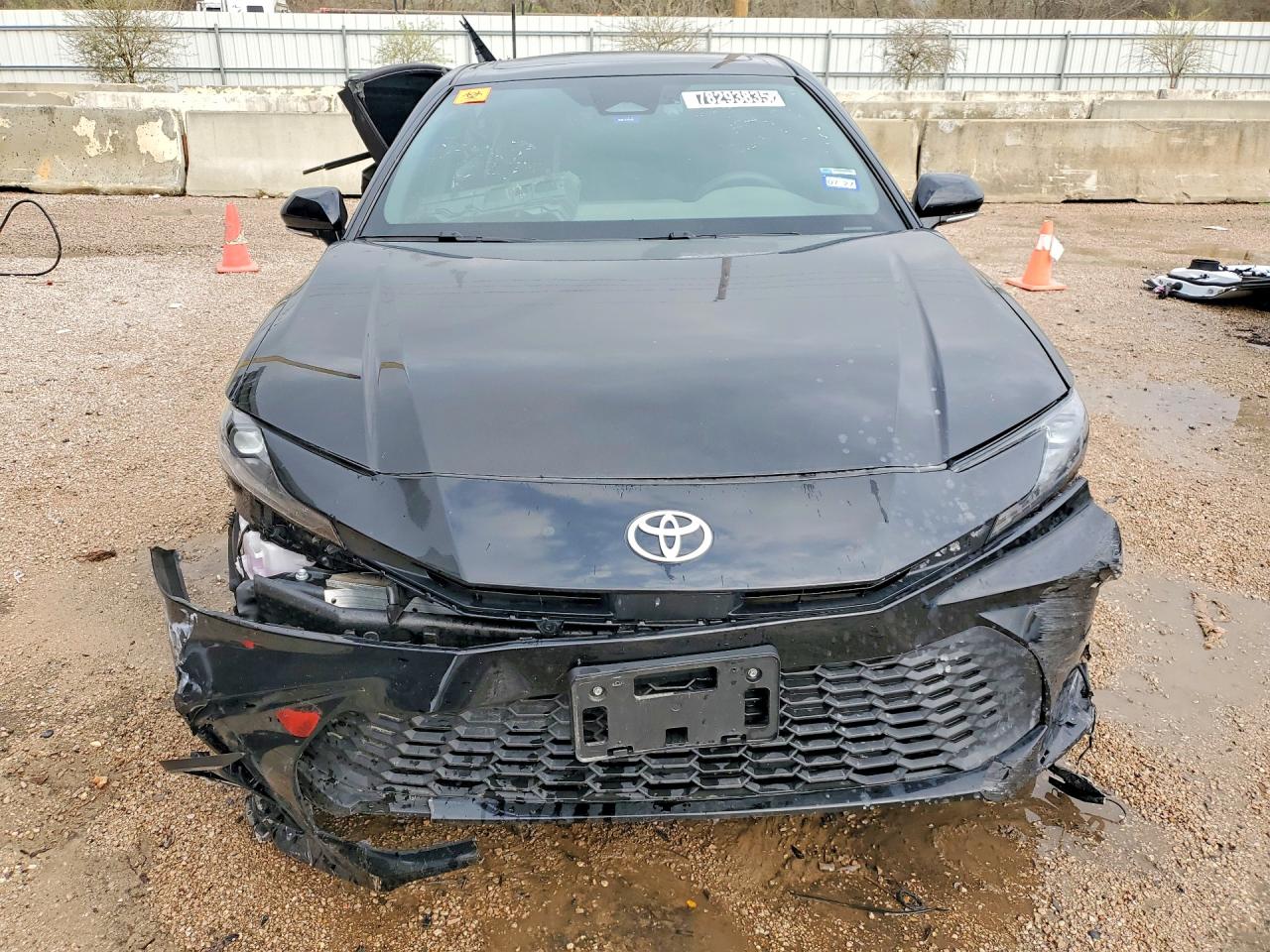 2025 TOYOTA CAMRY SE photo 13