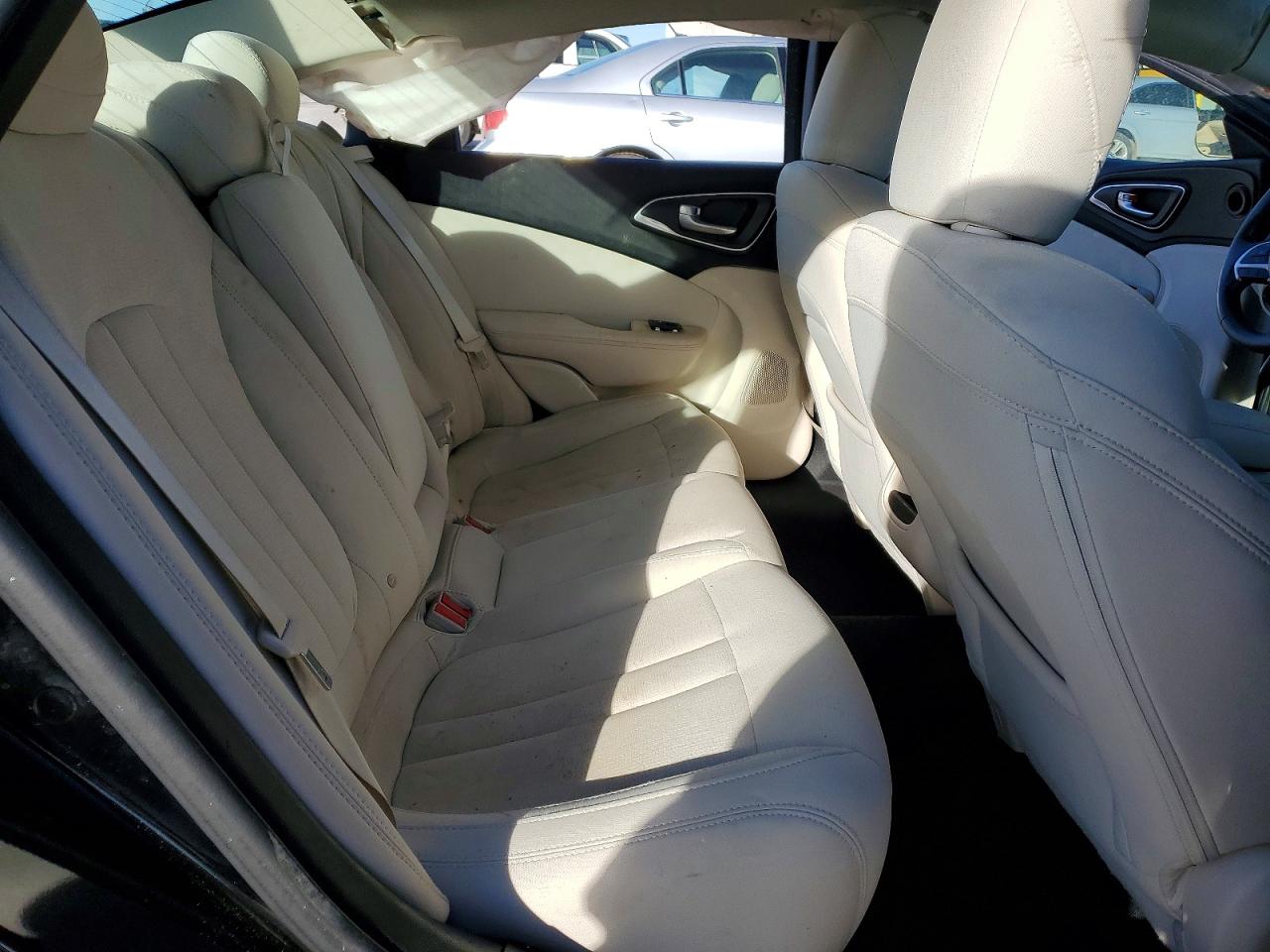 2016 CHRYSLER 200 LIMITED photo 19
