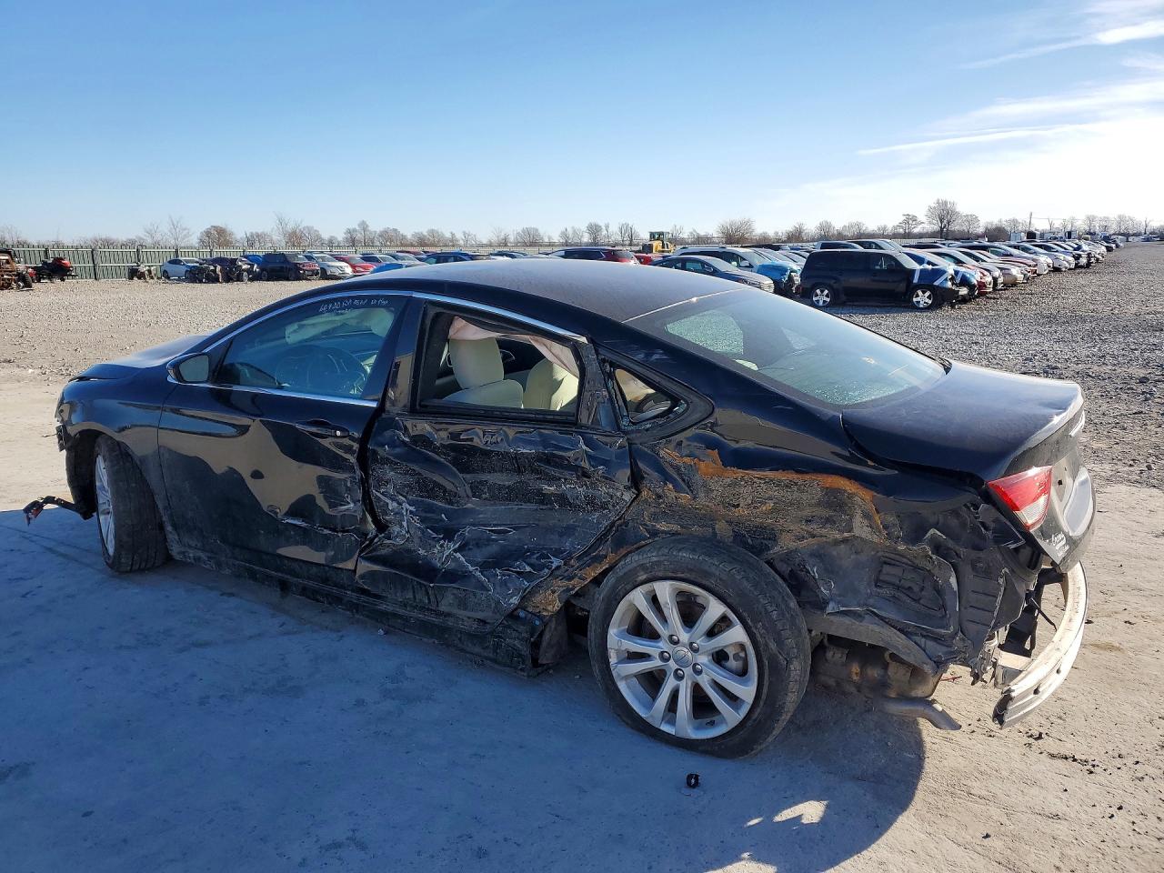 2016 CHRYSLER 200 LIMITED photo 3