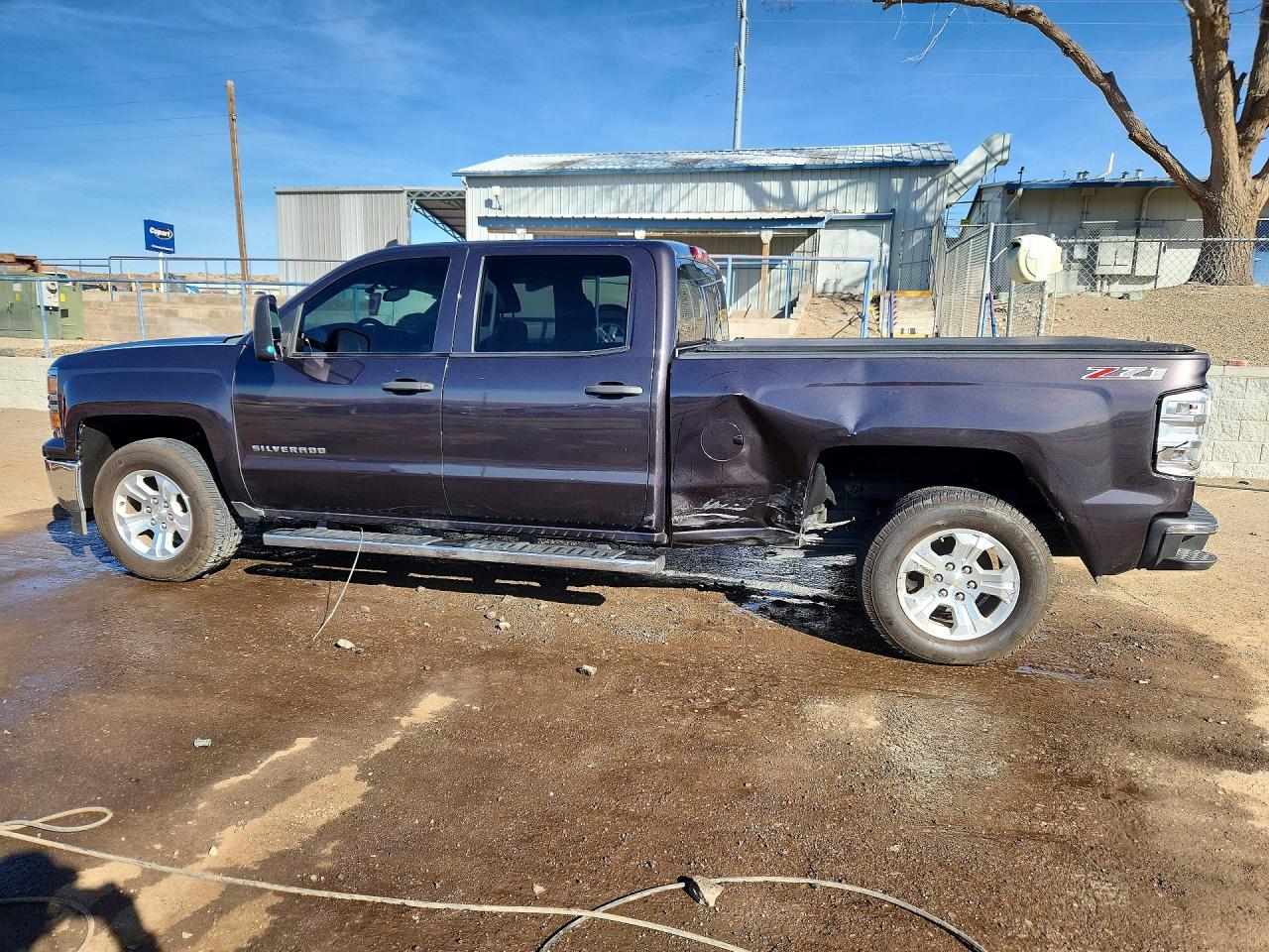 2014 CHEVROLET SILVERADO K1500 LT photo 2