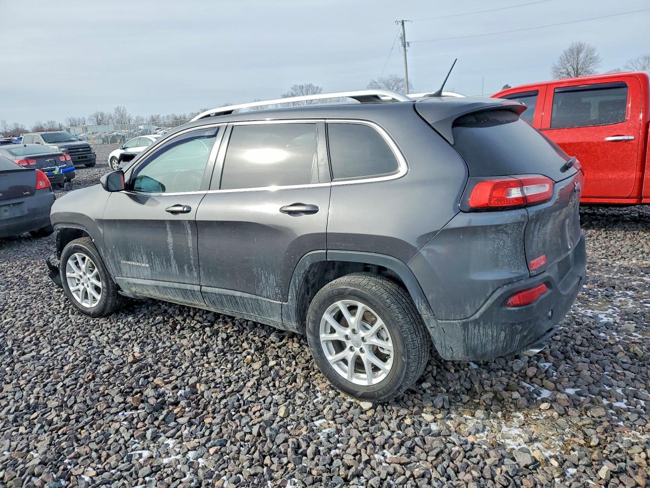 2017 JEEP CHEROKEE LATITUDE photo 4