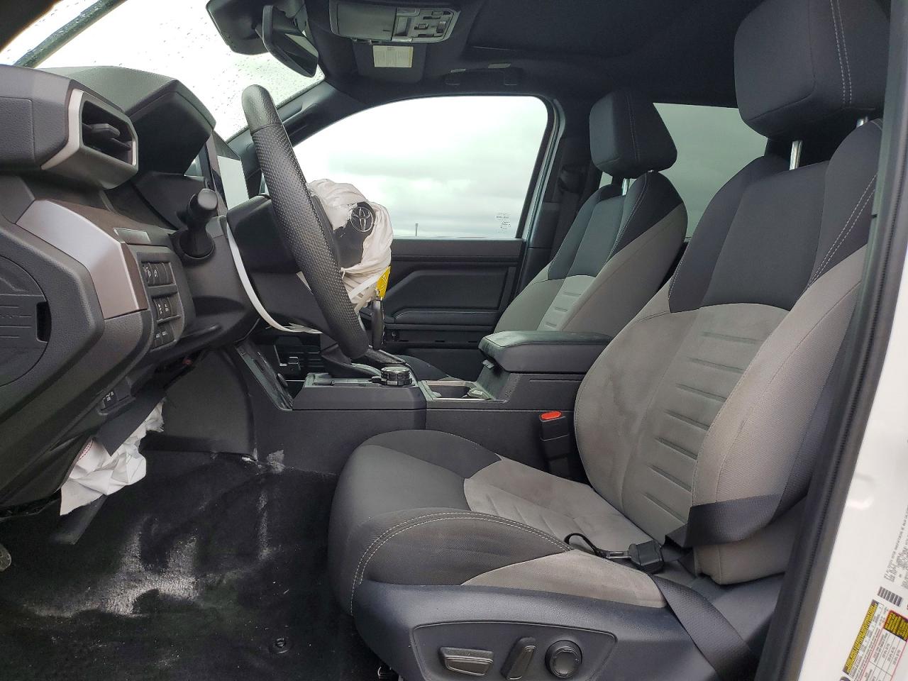 2024 TOYOTA TACOMA photo 13