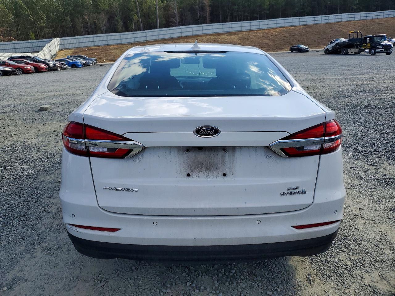 2019 FORD FUSION SE photo 6