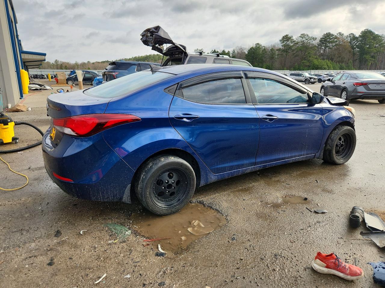 2016 HYUNDAI ELANTRA SE photo 5