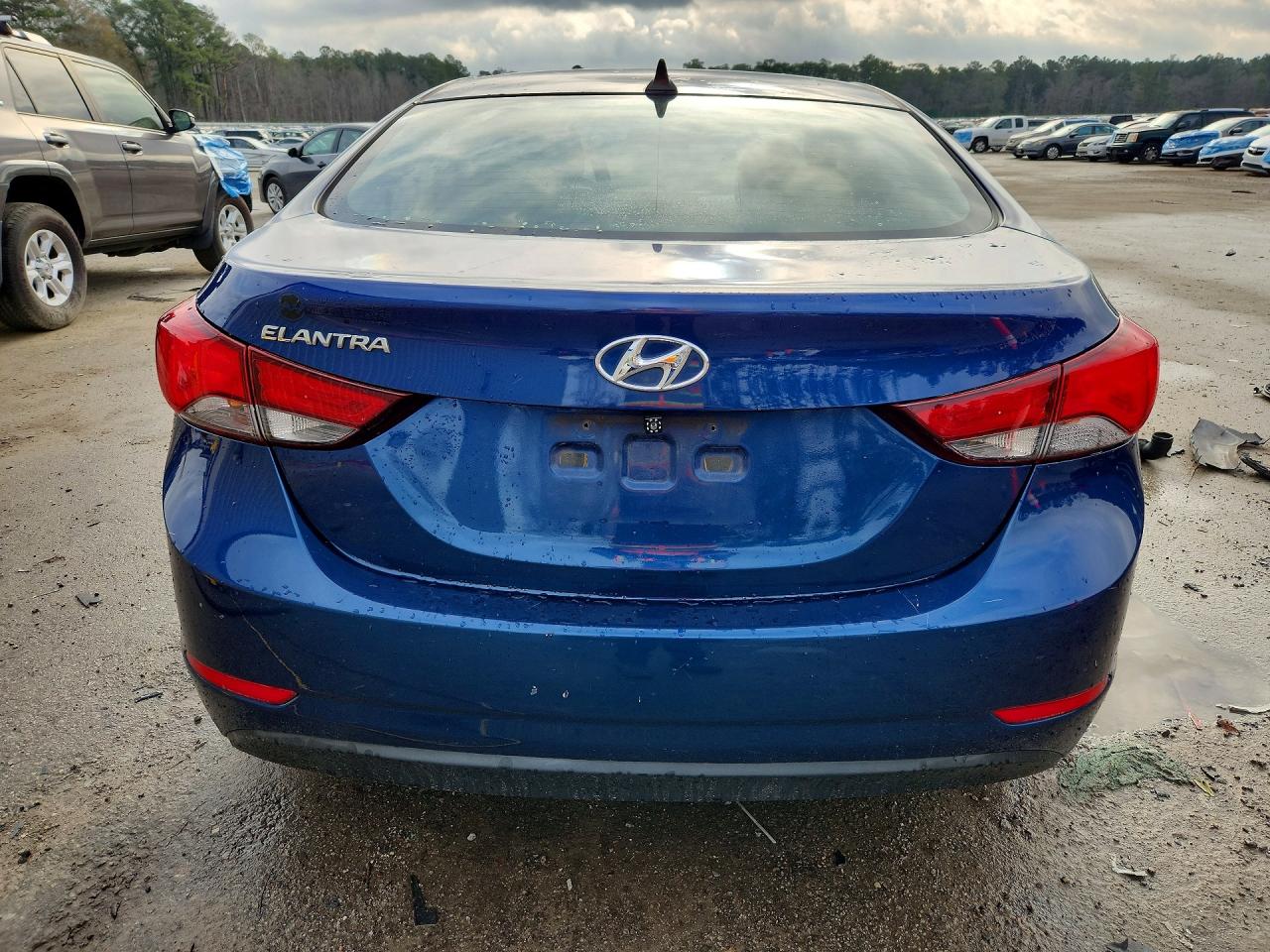2016 HYUNDAI ELANTRA SE photo 11