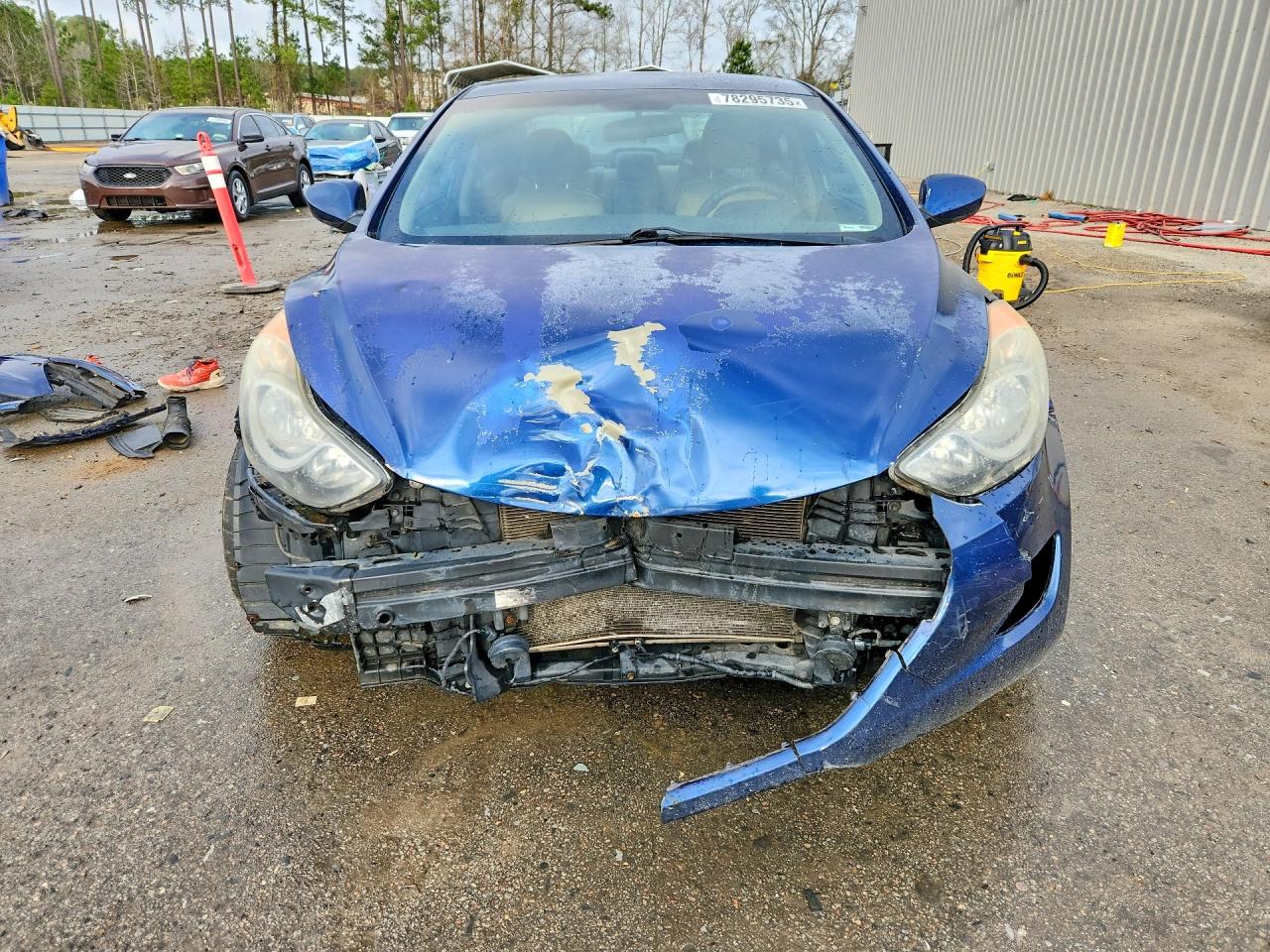 2016 HYUNDAI ELANTRA SE photo 9