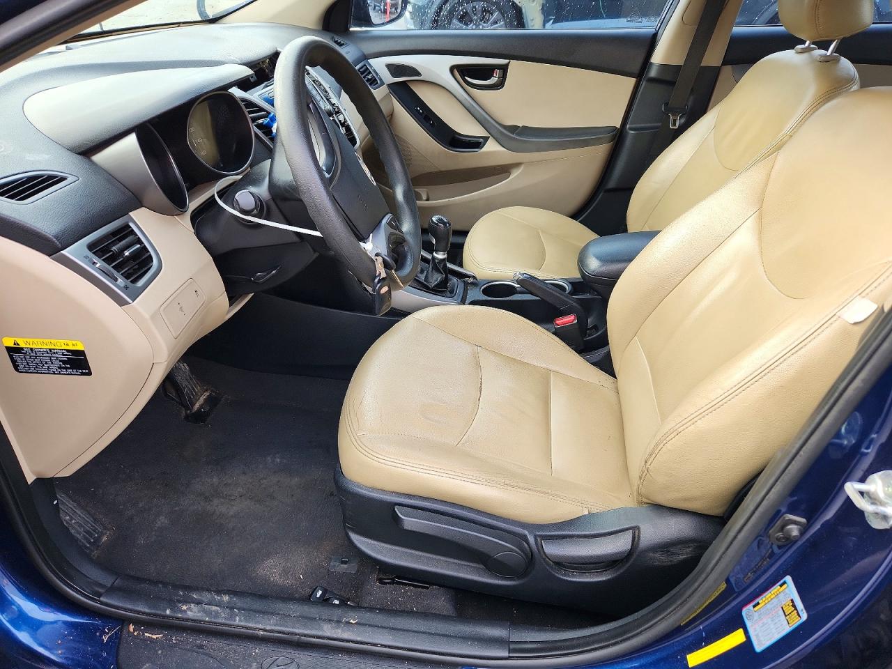 2016 HYUNDAI ELANTRA SE photo 13