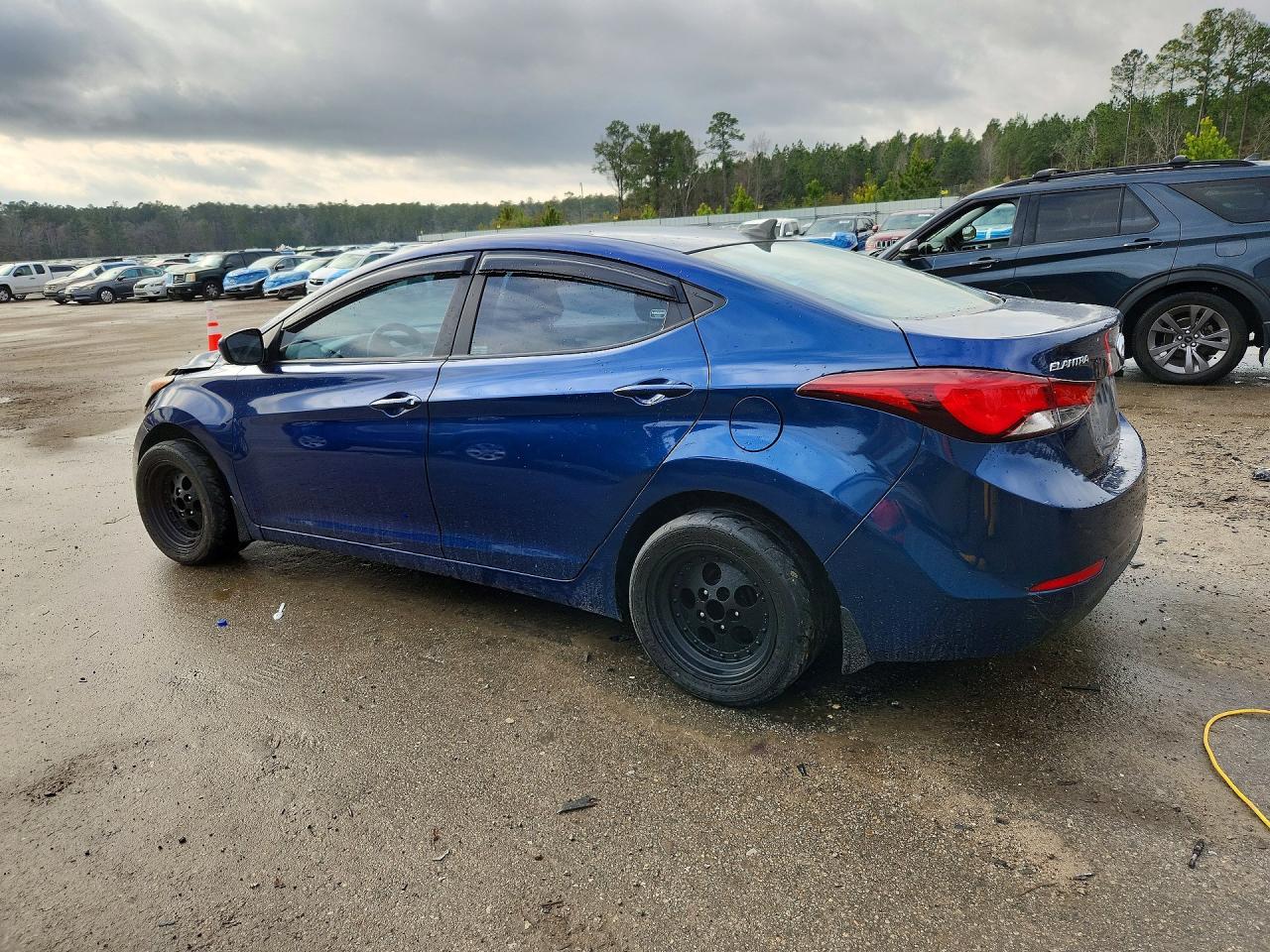 2016 HYUNDAI ELANTRA SE photo 3