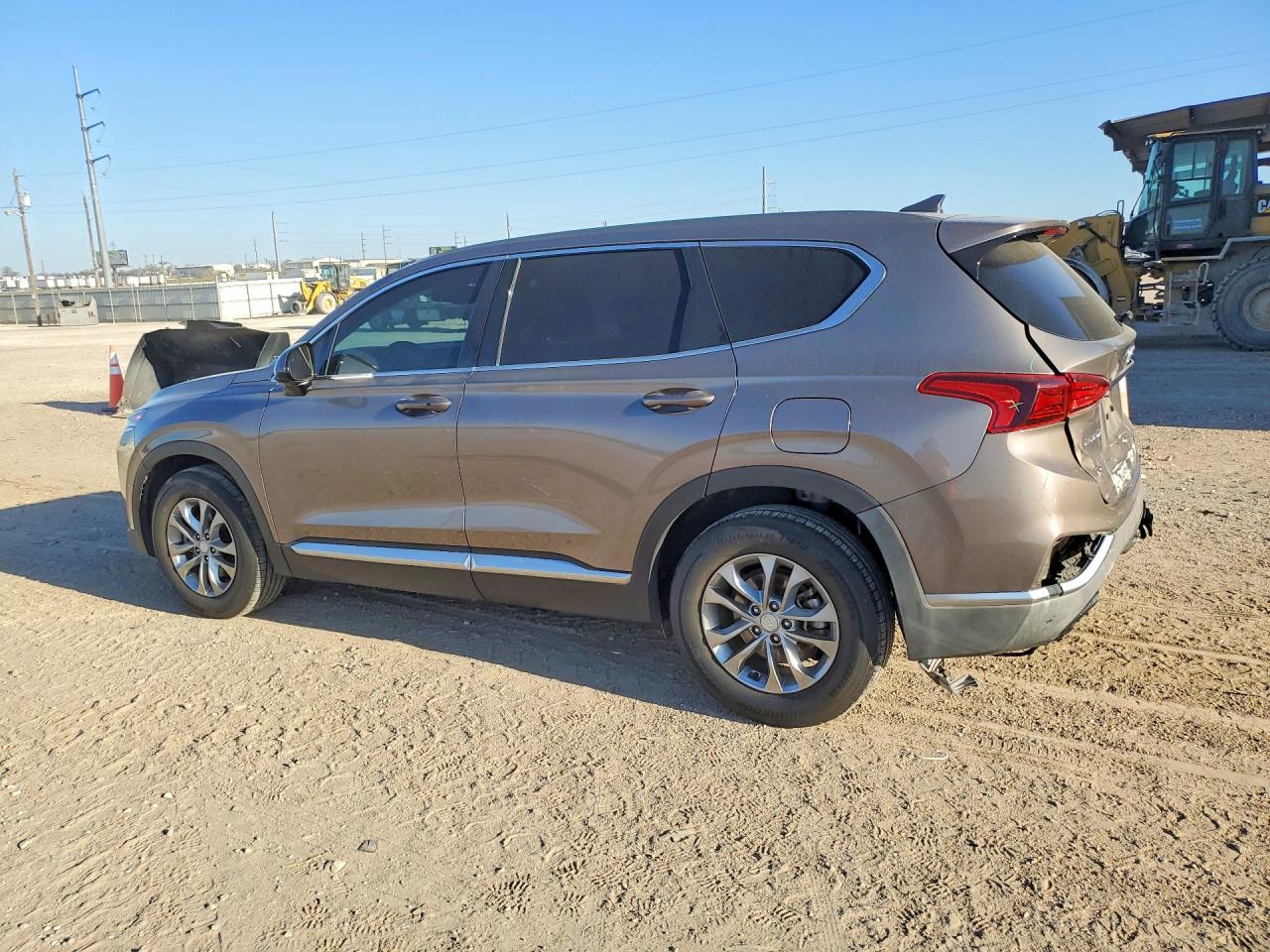2019 HYUNDAI SANTA FE SEL photo 2