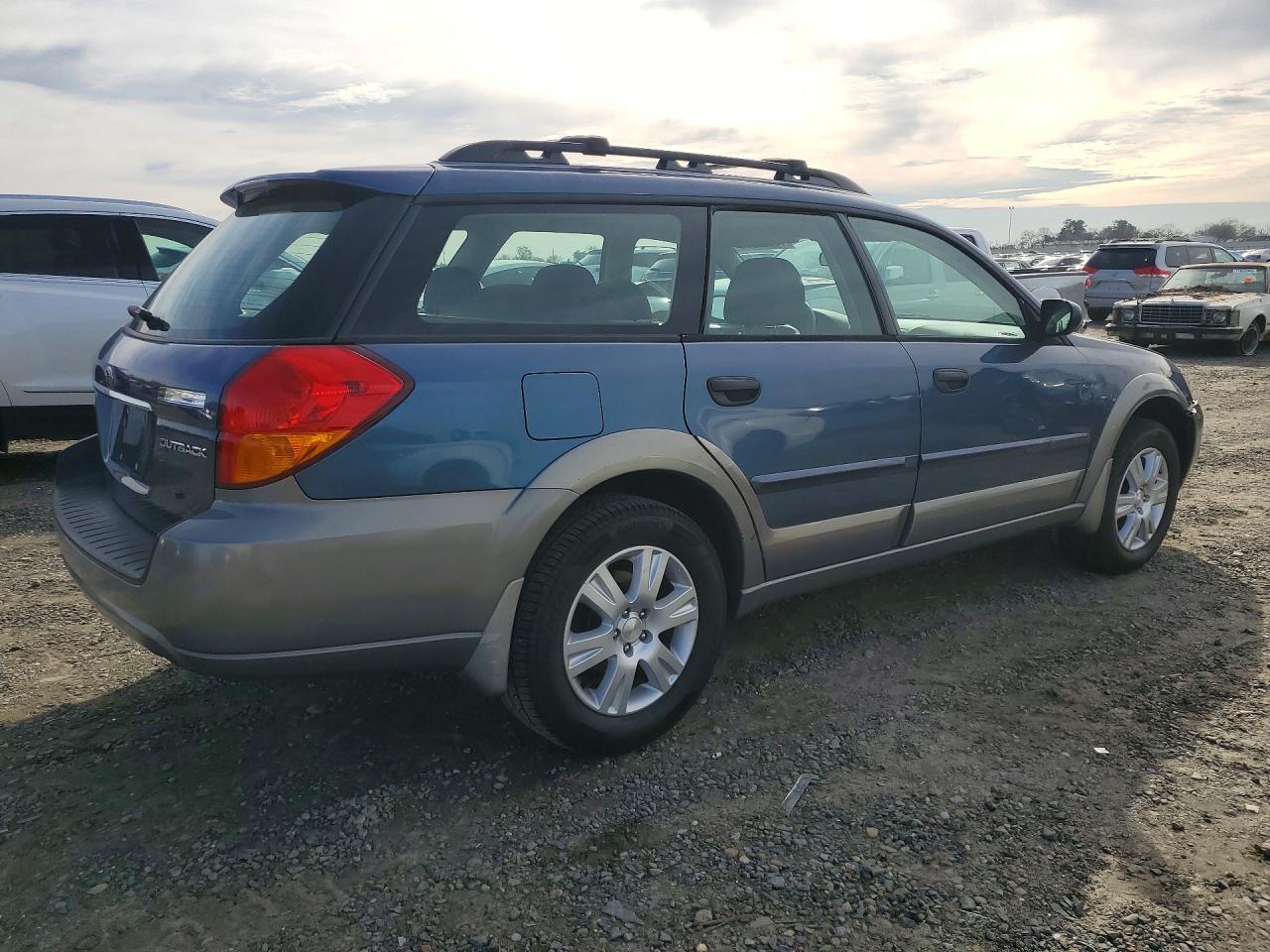 2005 SUBARU LEGACY OUTBACK 2.5I photo 3