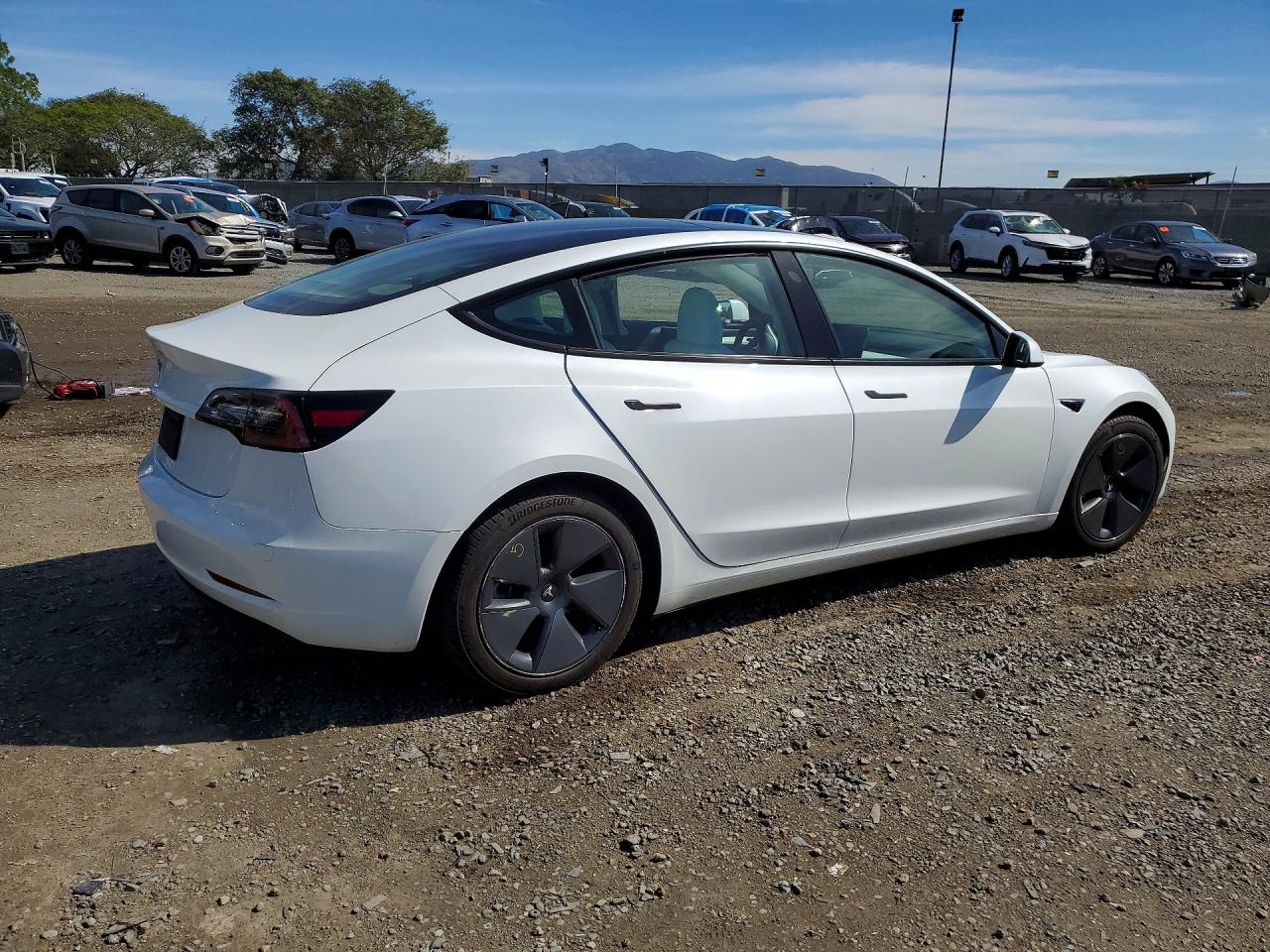 2023 TESLA MODEL 3 photo 5