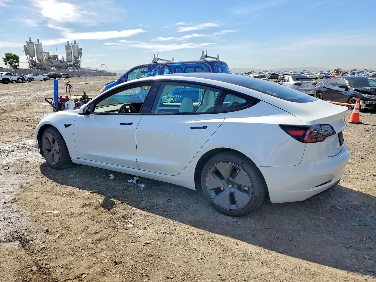 2023 TESLA MODEL 3 photo 3