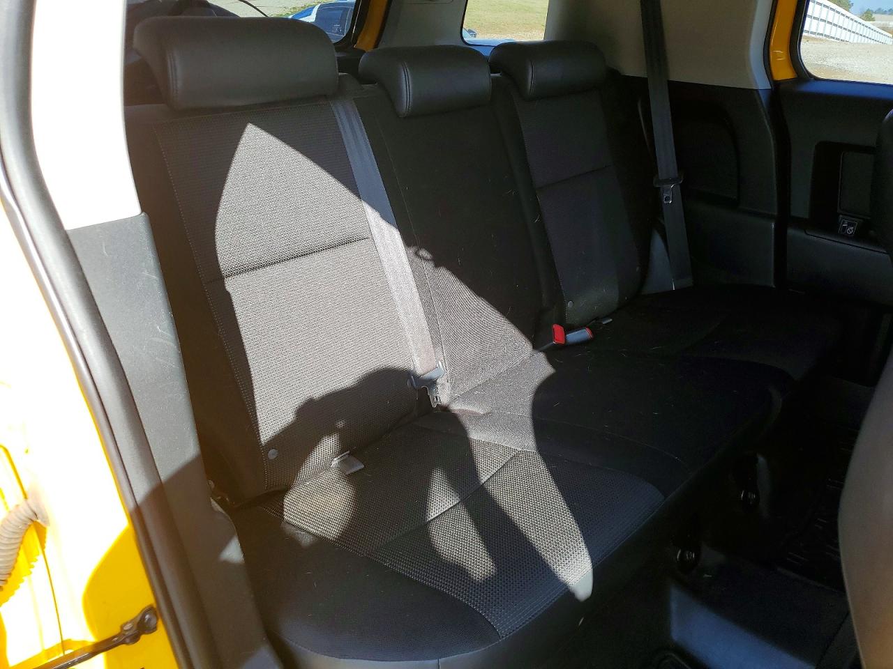 2007 TOYOTA FJ CRUISER photo 11