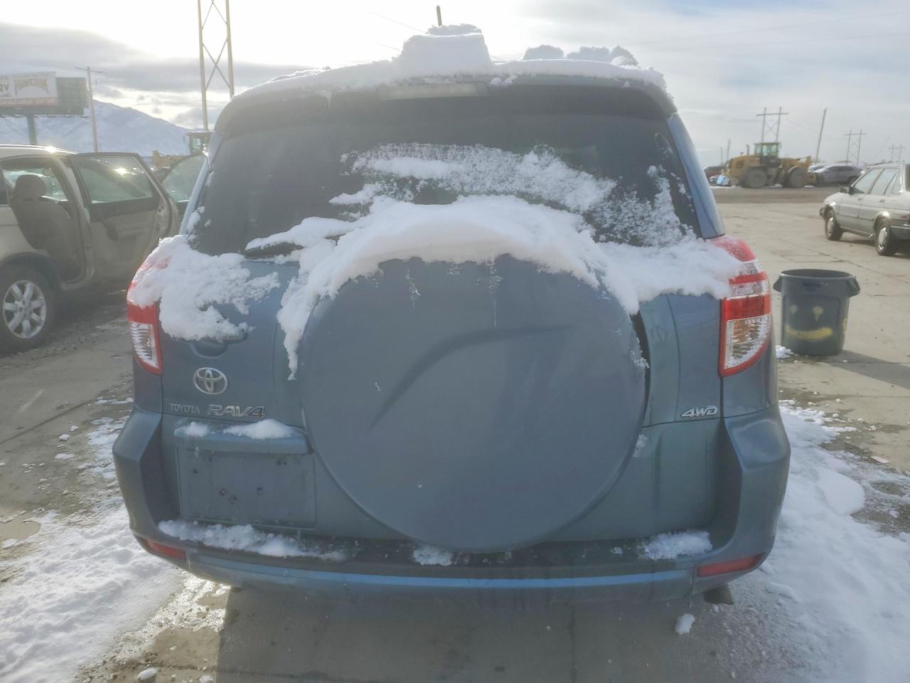 2010 TOYOTA RAV4 BASE photo 6