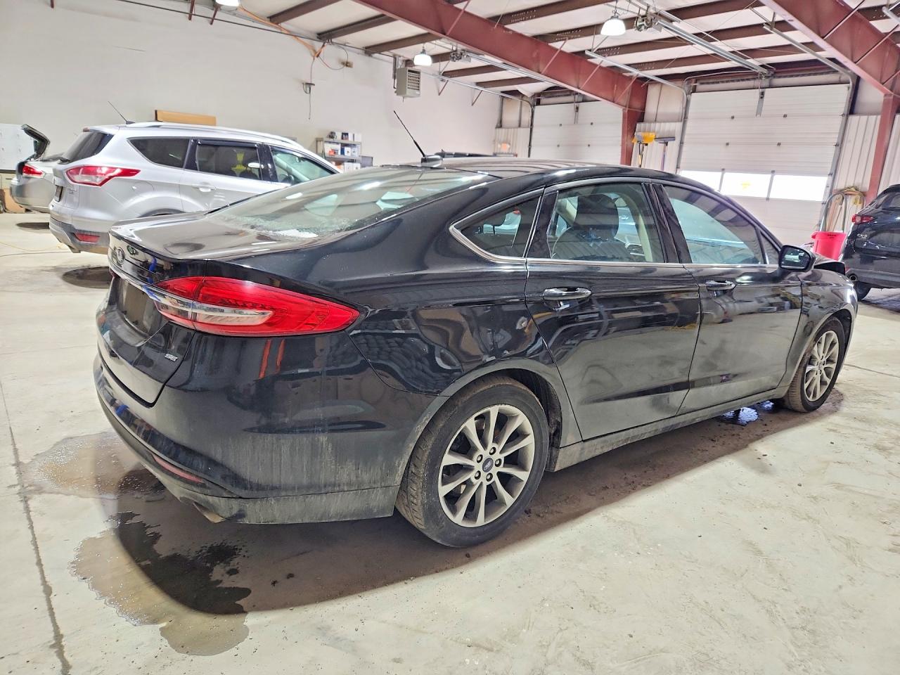 2017 FORD FUSION SE photo 3