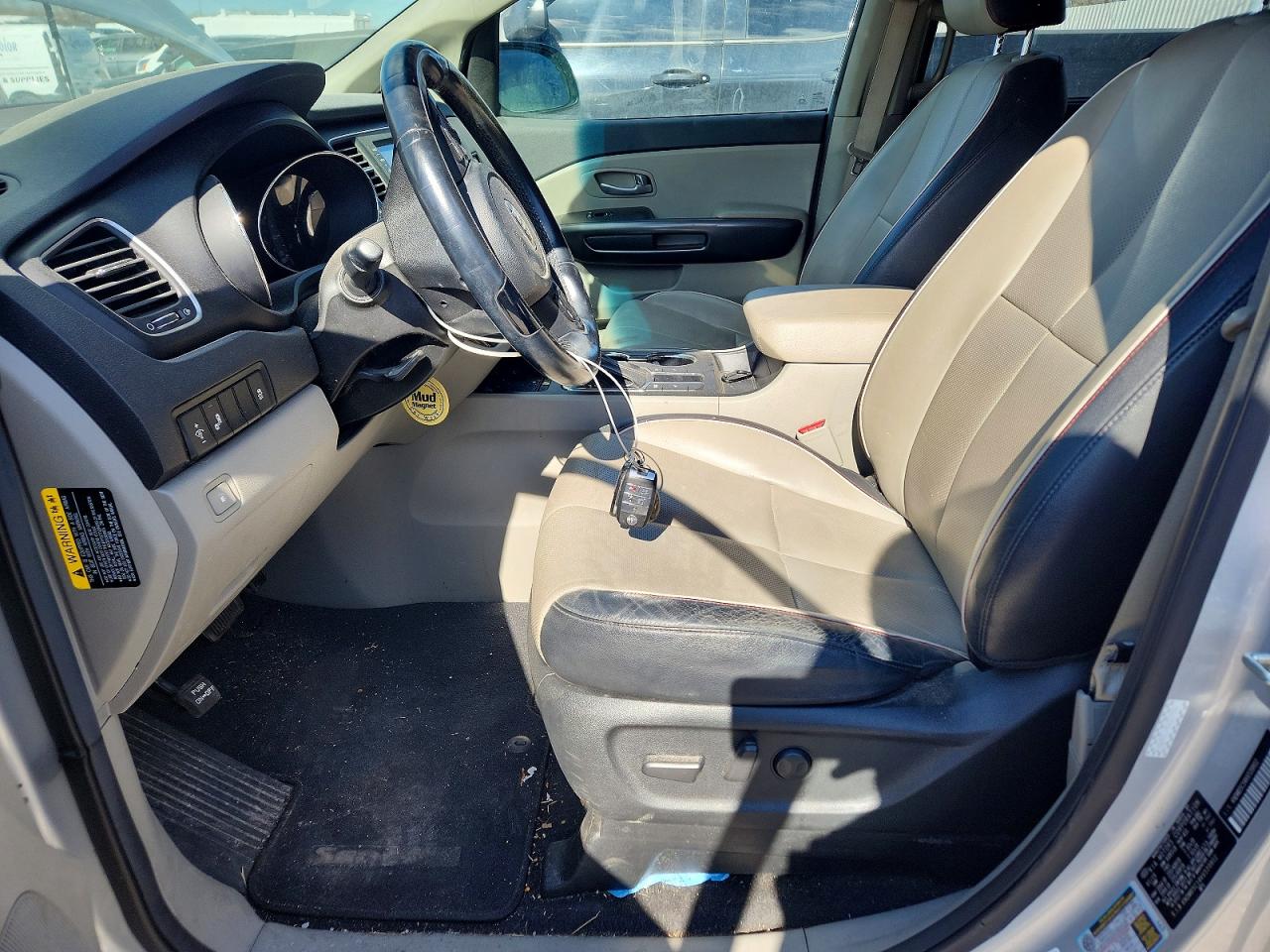 2019 KIA SEDONA LX photo 13