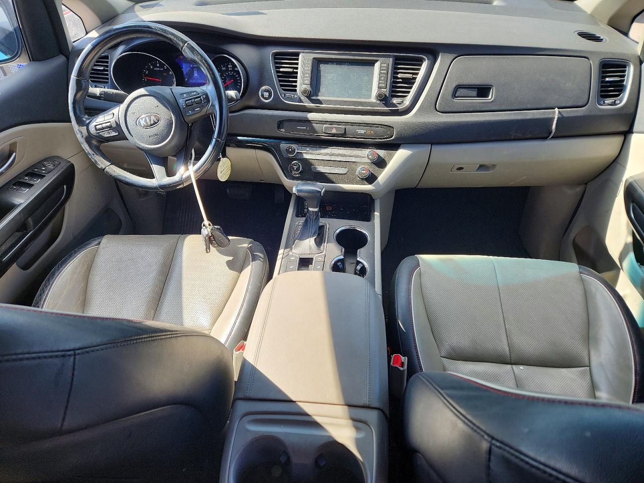 2019 KIA SEDONA LX photo 15