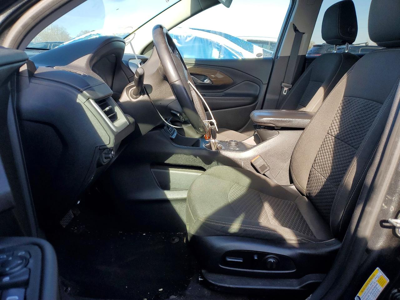 2019 GMC TERRAIN SLE photo 7