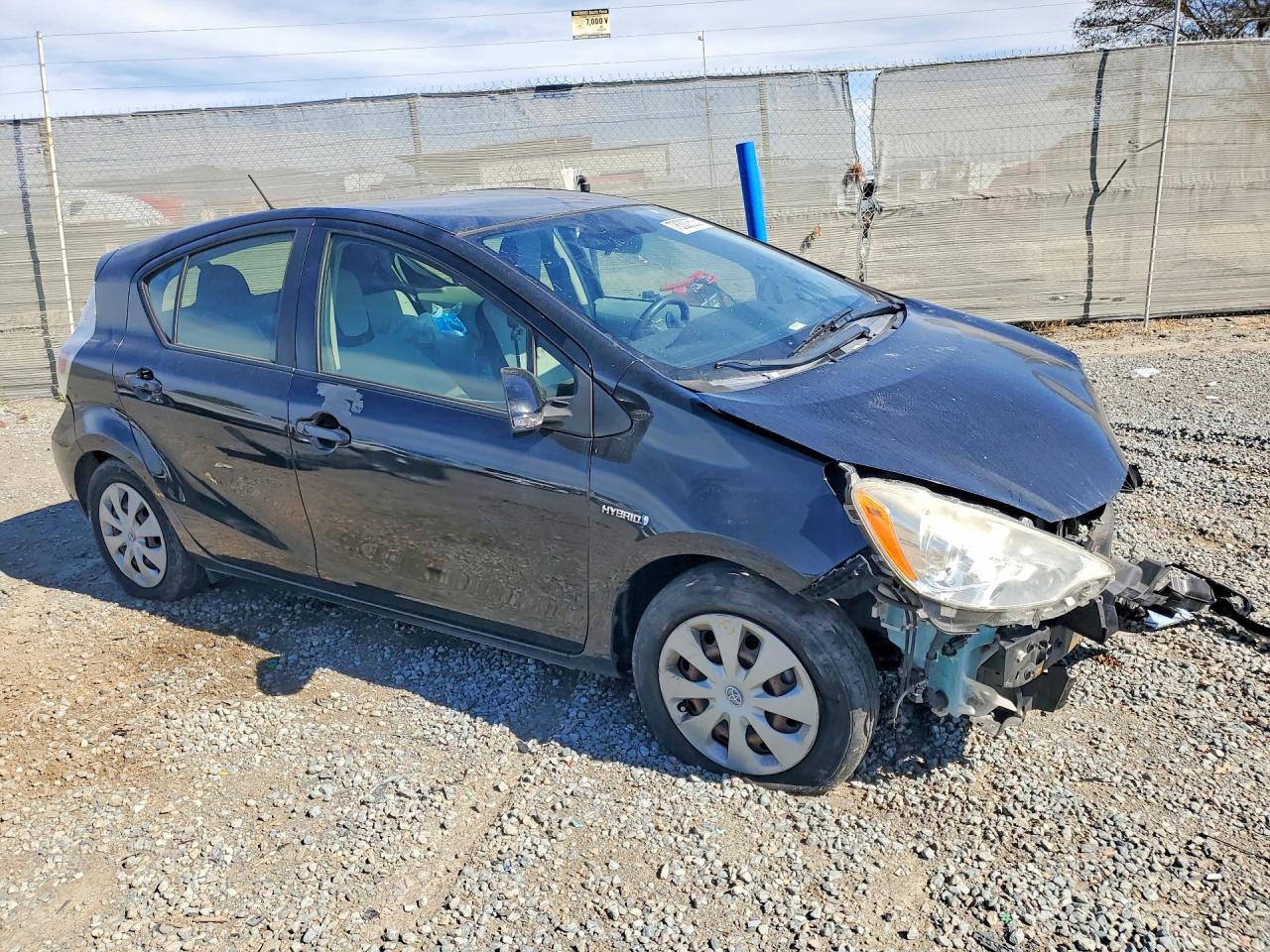 2013 TOYOTA PRIUS C ONE photo 7