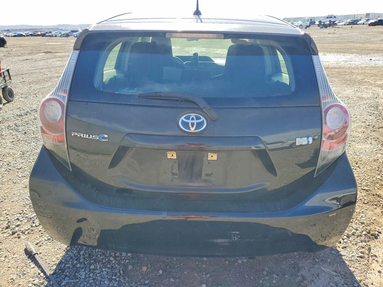 2013 TOYOTA PRIUS C ONE photo 11