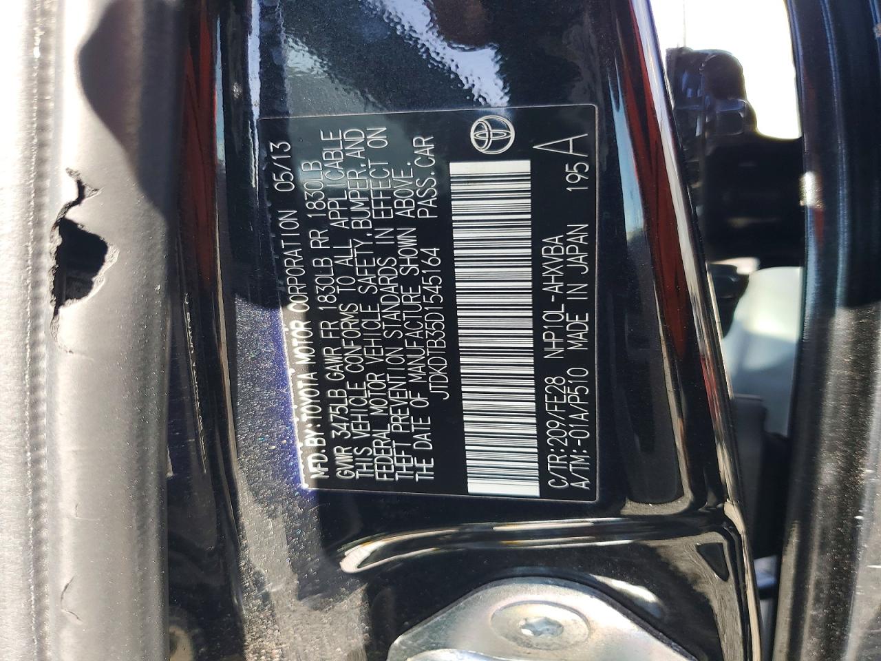 2013 TOYOTA PRIUS C ONE photo 25