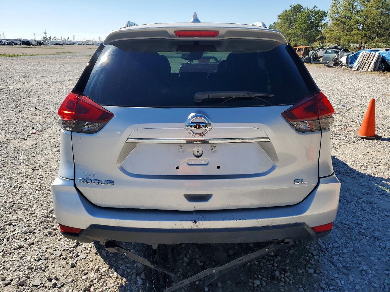 2018 NISSAN ROGUE SL photo 6